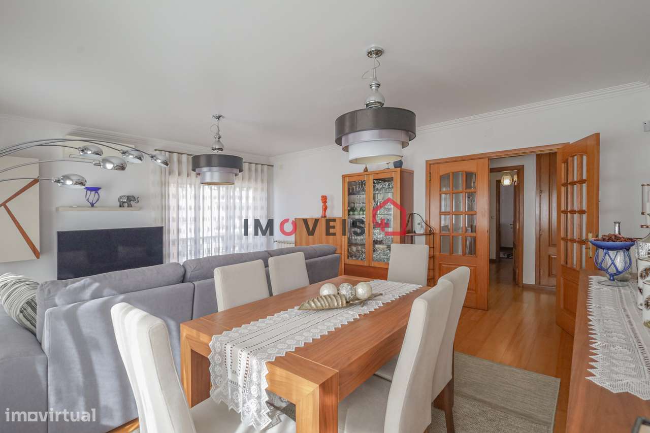 Apartamento T3 com Suíte, Garagem Fechada e Lugar de Garagem – Mari...-0