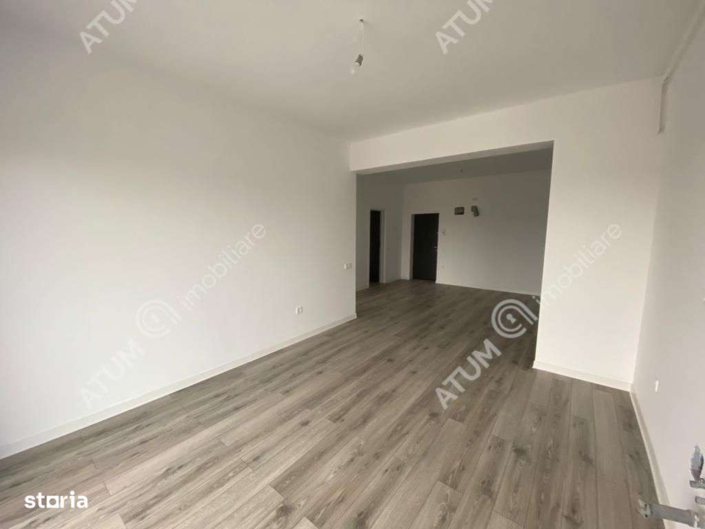 Apartament la cheie cu 2 camere balcon etaj 1 in Selimbar - Imagine principală: 3/20