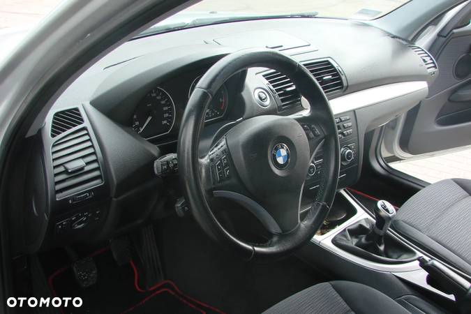 BMW Seria 1 118d - 3