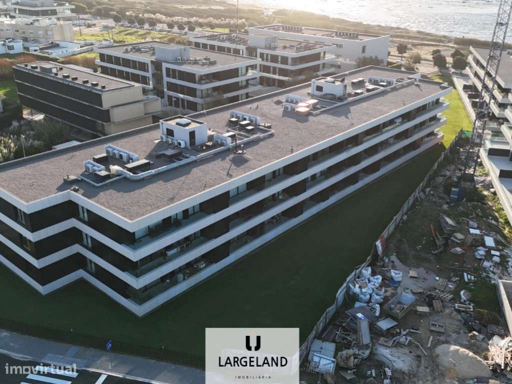 Apartamento T2 junto à praia - Canidelo-2