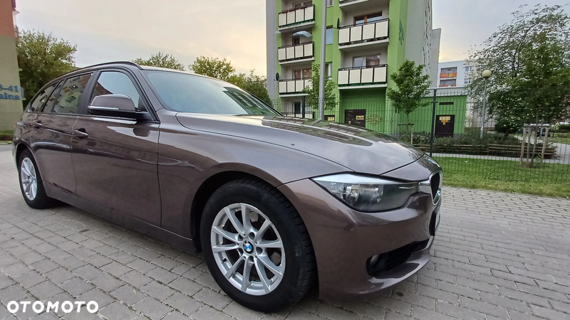 BMW Seria 3 316d Touring - 2