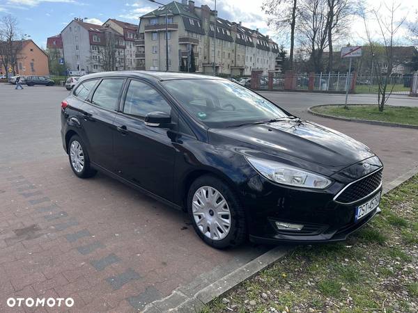 Ford Focus 1.5 TDCi SYNC Edition - 9