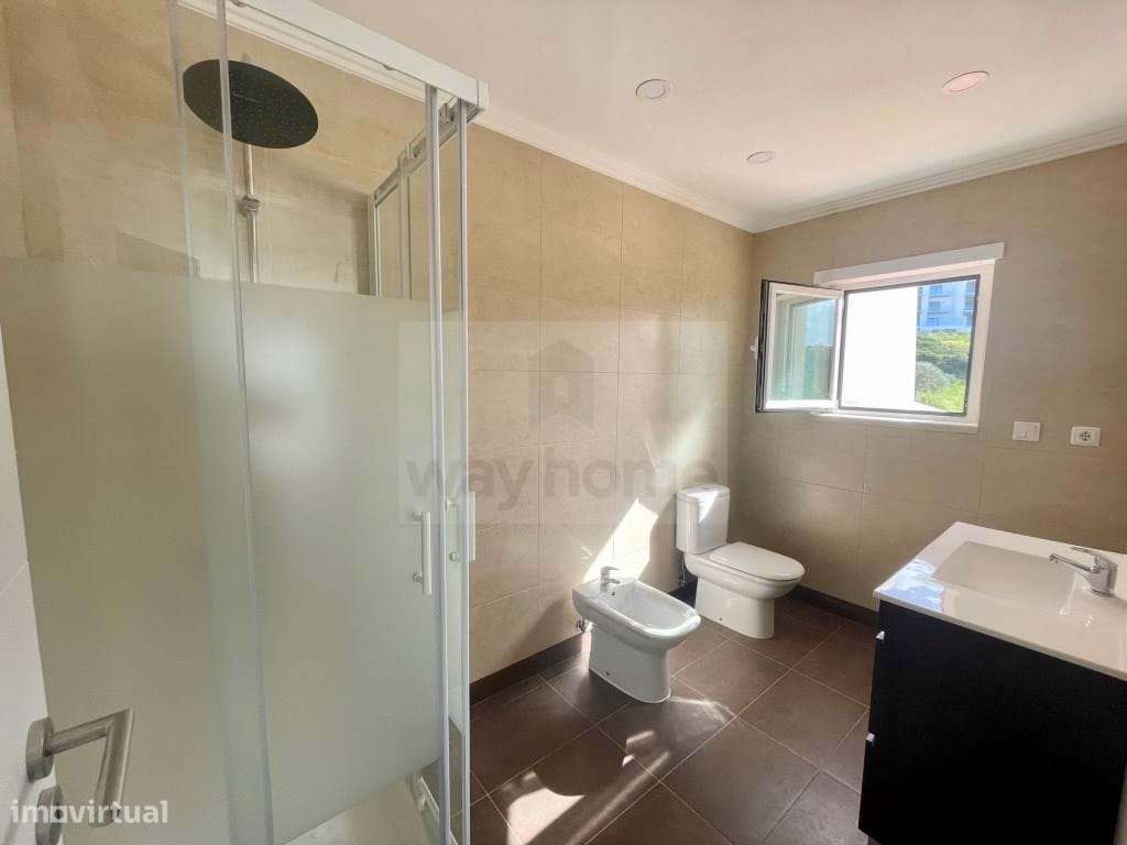 Moradia T4 | Remodelada | Vista de mar | Ericeira-16