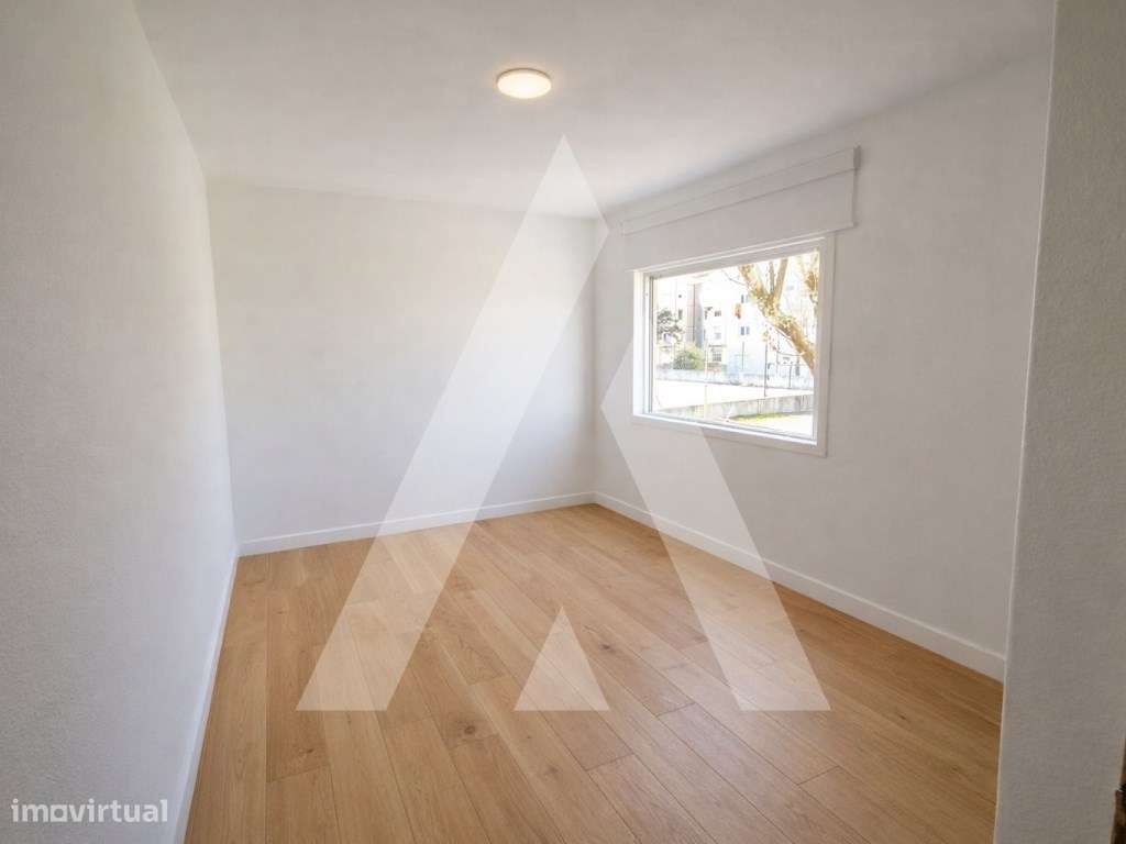 T3 Totalmente Renovado em Santiago - Excelente Oportunidade de Inve... - Grande imagem: 4/14