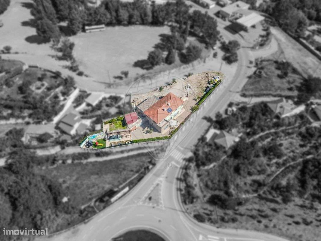 Moradia T4 para venda - Grande imagem: 3/49