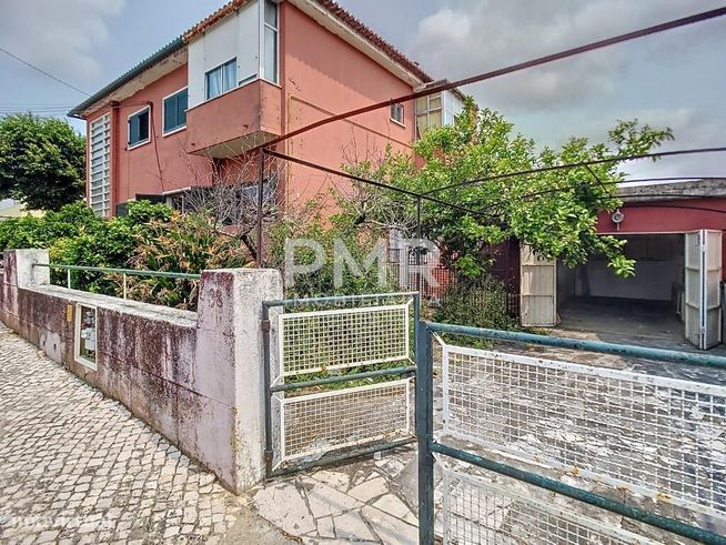 Andar de Moradia com logradouro e garagem - Algueirão-24