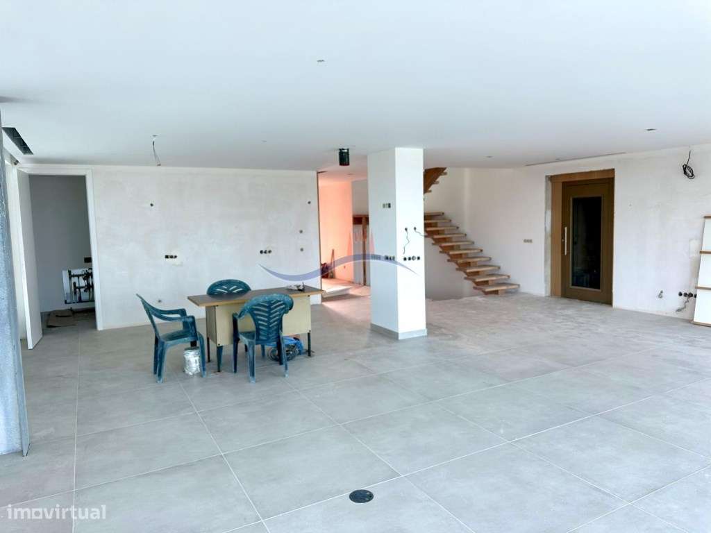 Moradia T5 - Leiria - Grande imagem: 5/50