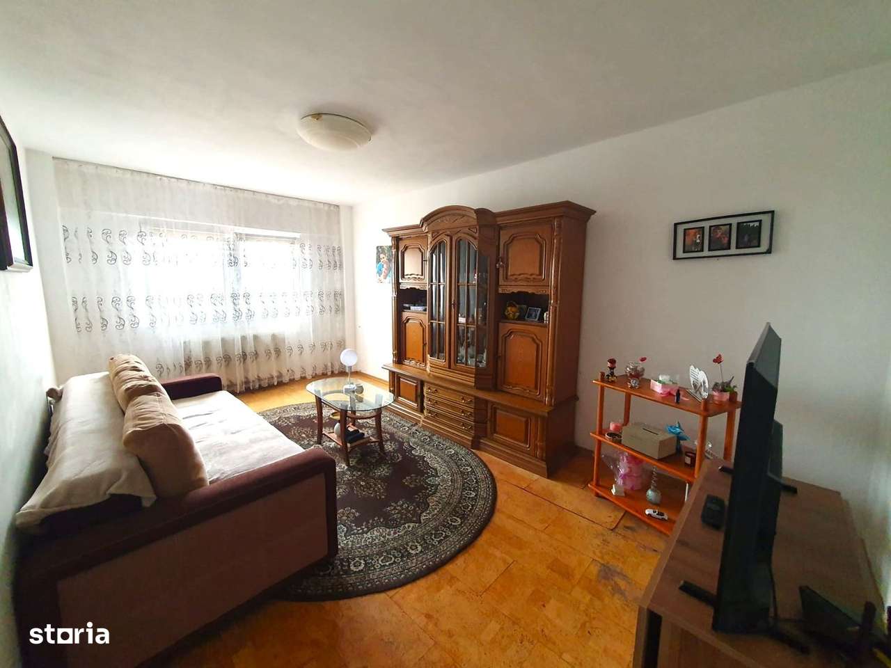 Apartament spațios cu 3 camere și 2 băi – zona Ciucaș / Astra-10