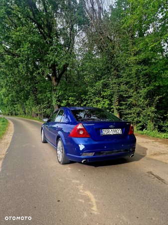 Ford Mondeo V6 ST 220 - 7