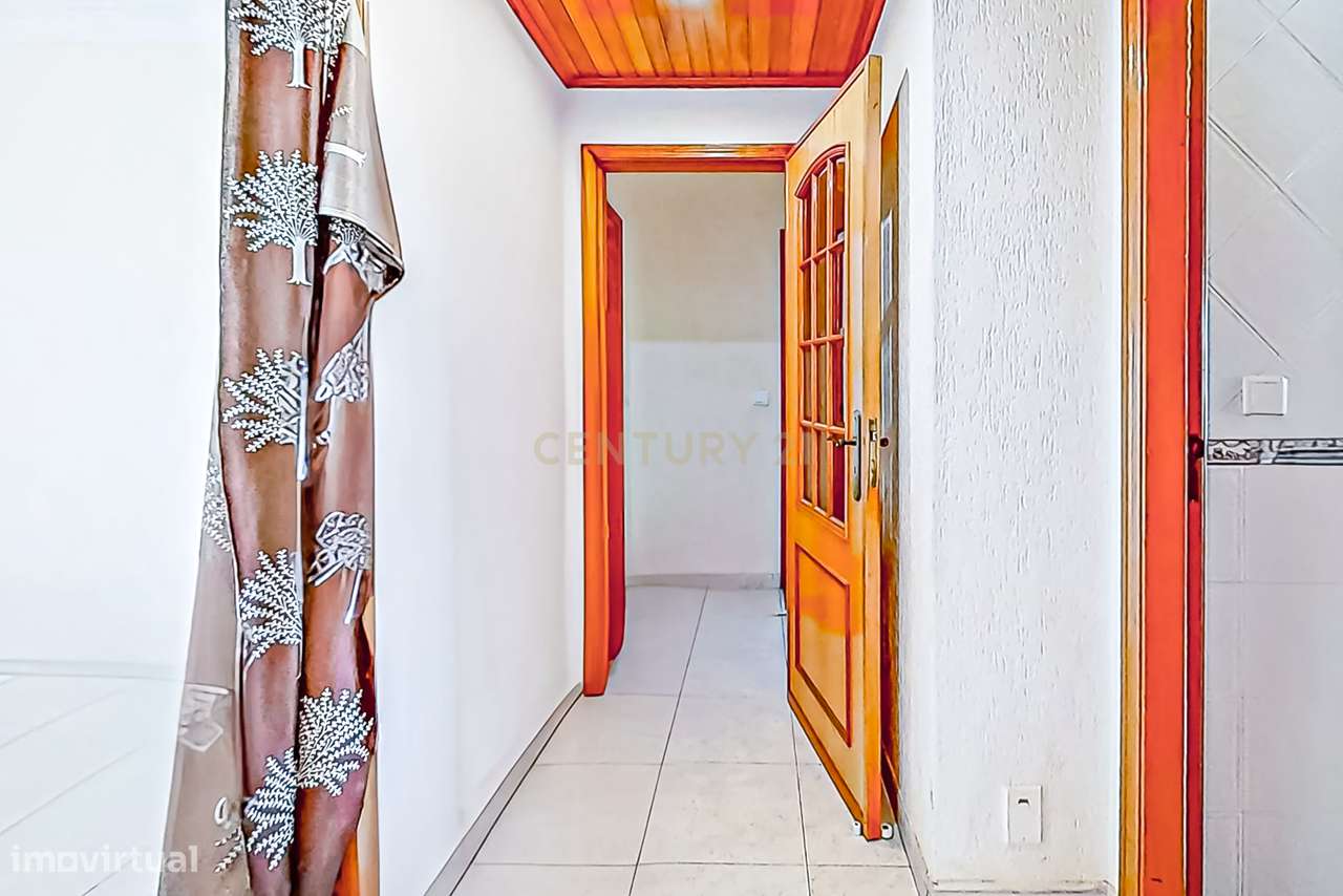 T2 com Vista Desafogada - Carregado-9