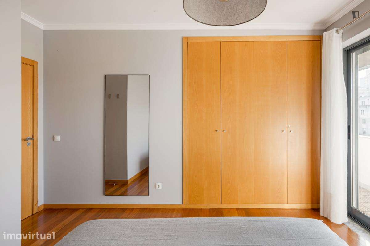 Apartamento com 2 quartos - localizado em Benfica Lisbon - Grande imagem: 4/30