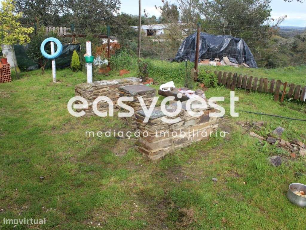 Terreno rústico c/ 1100m2 e c/ Casa amovível, água e eletricidade - Grande imagem: 4/17