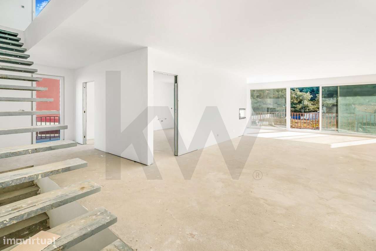 Moradia T4 em fase de acabamento, ainda sem licença de utilização em C - Grande imagem: 5/28