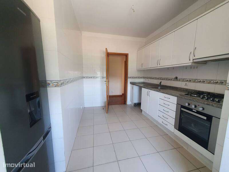 Apartamento T2 em Rio Tinto, Gondomar - 116m² com Varanda-5