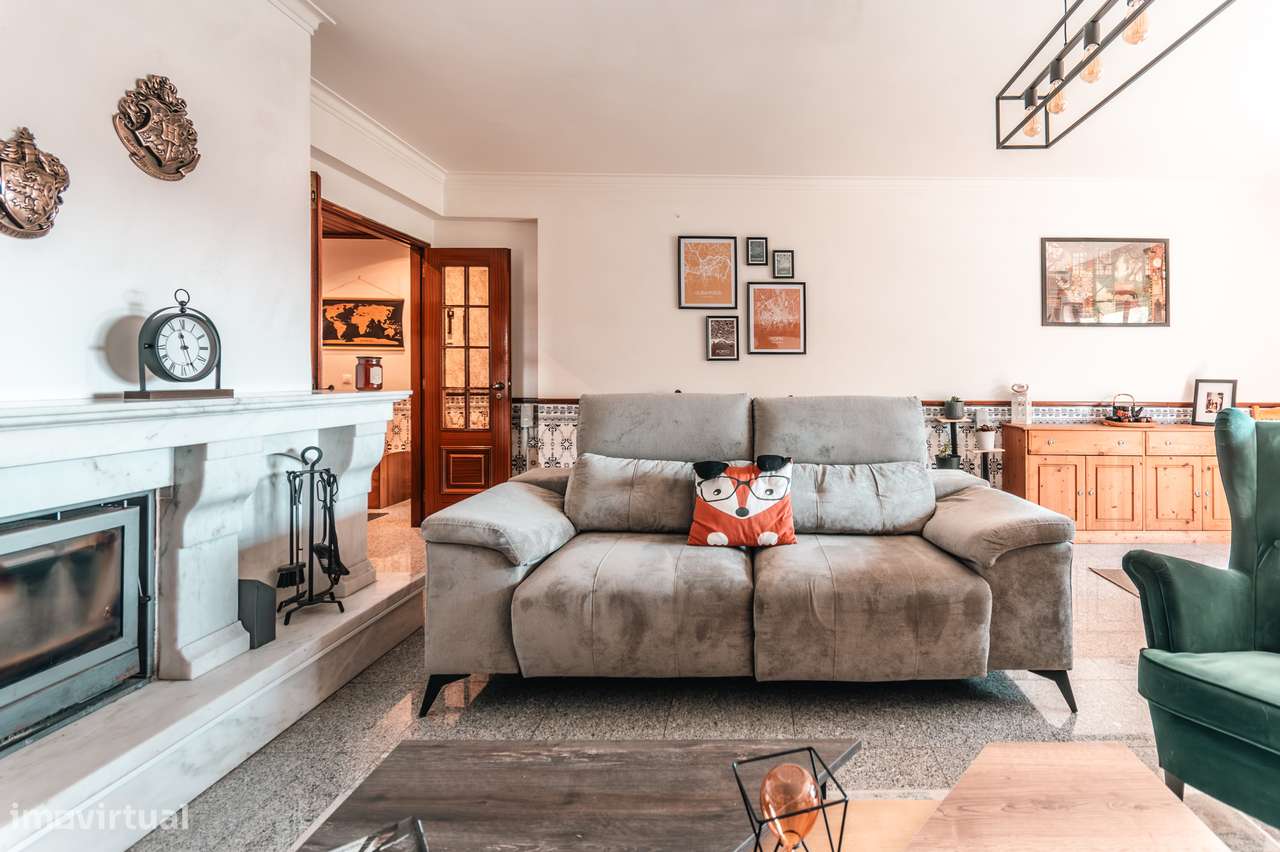 Espaçoso apartamento T3 em Mem Martins - Grande imagem: 5/33