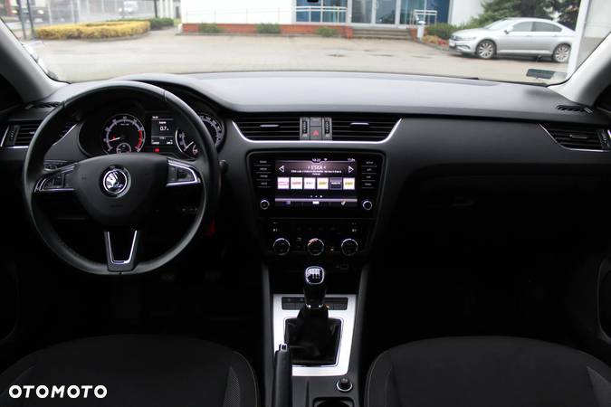 Skoda Octavia 1.5 TSI ACT Ambition - 8