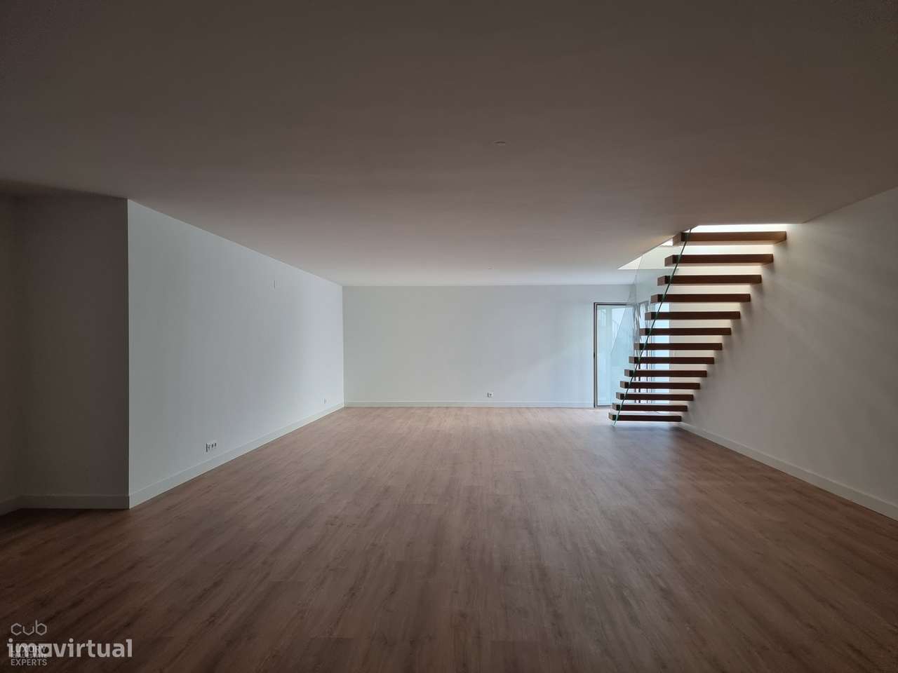 VILLA MENORCA -  Villa V4 na Quinta do Pinhão, Verdizela - Arrendament - Grande imagem: 3/45