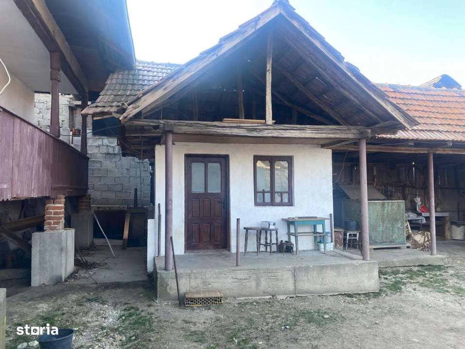 Casa traditionala cu teren generos la tara – Gorj, Șomanesti-9