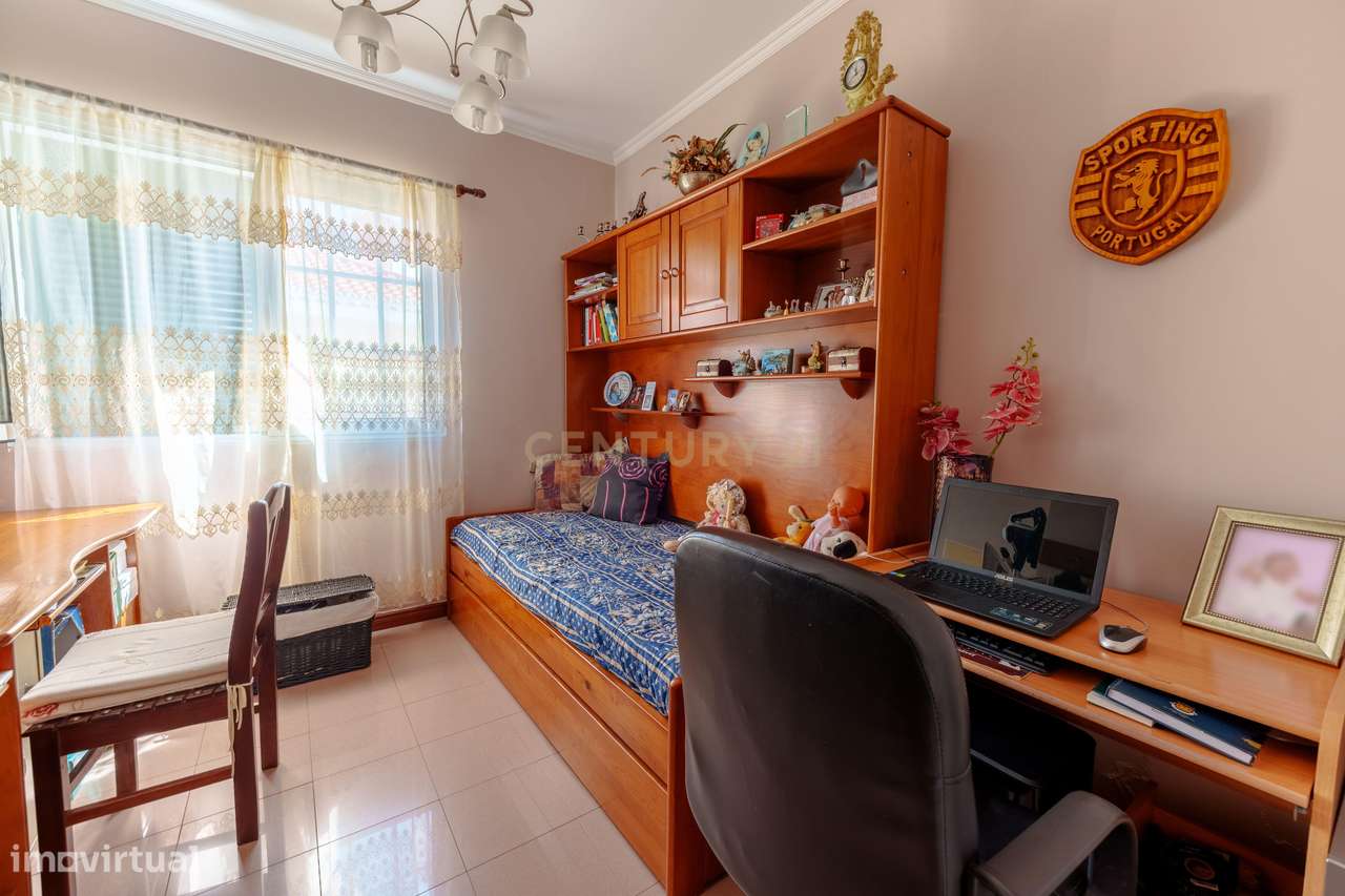 Moradia T4 com 2.971 m² de Terreno e Vista Panorâmica-22
