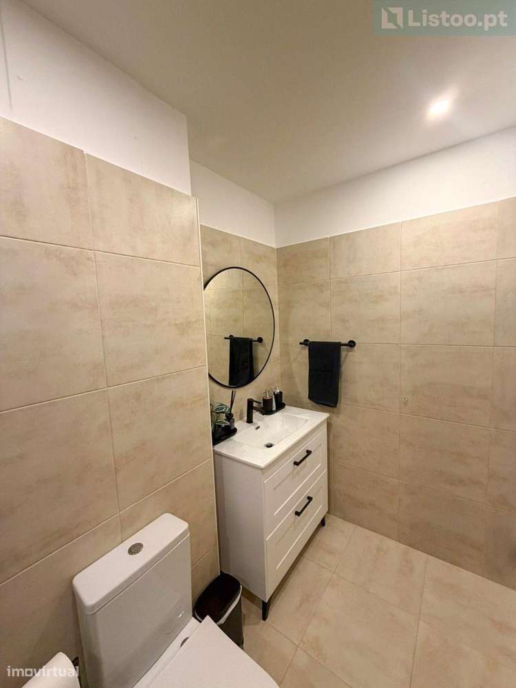 Apartamento T2 Santo António dos Cavaleiros-19