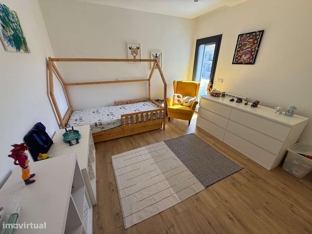 T3 com 2 casas de banho e garagem em Leiria - Grande imagem: 2/23