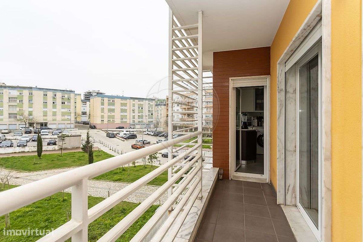 Apartamento T3 à venda em Feijó-30