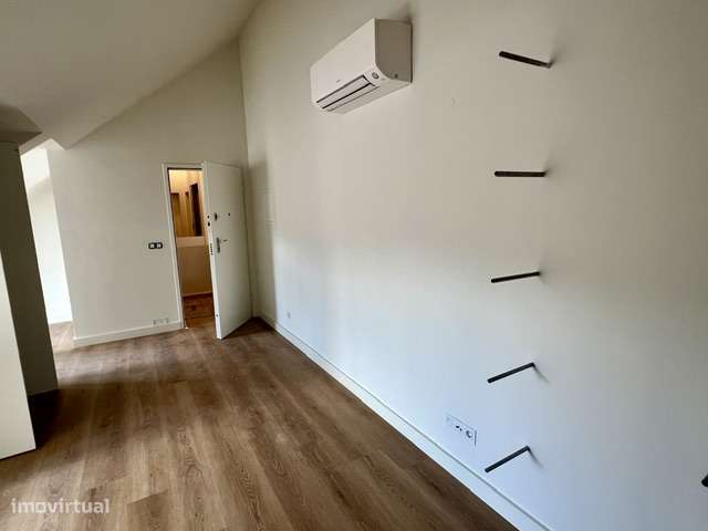 3 Apartamentos T2+1-33