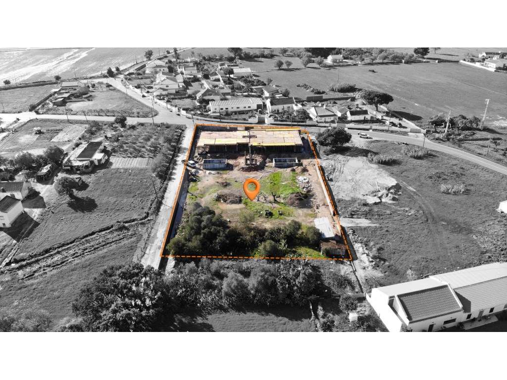 Quinta com moradia moderna térrea c/ piscina e jardim-25