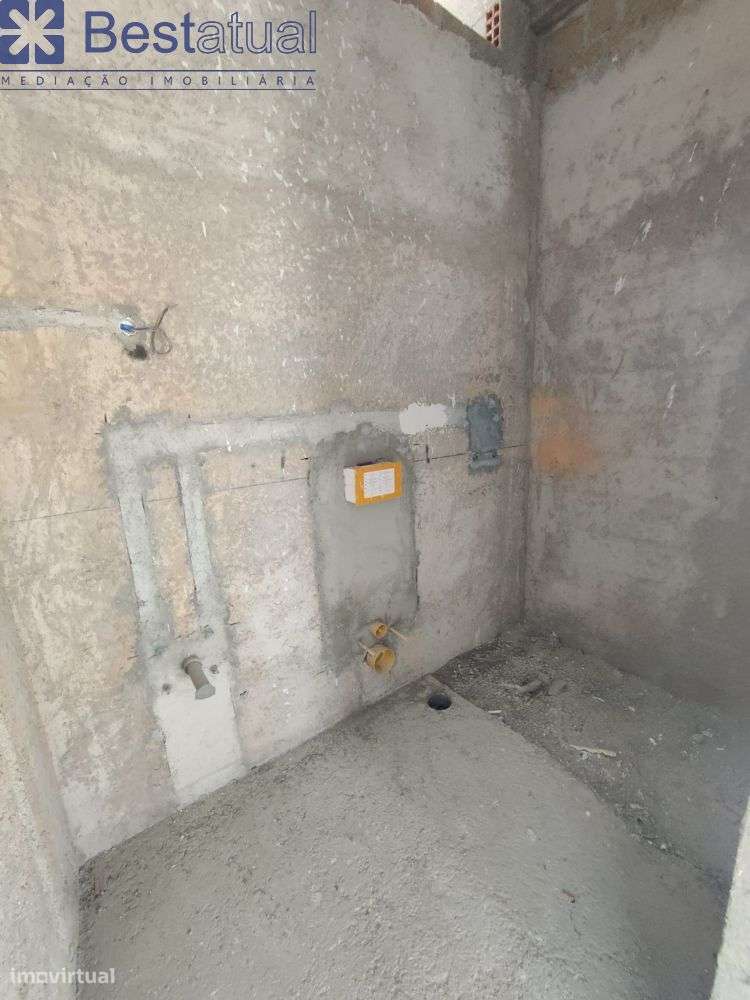 Moradias Bifamiliar - Acab. de Qualidade - Avidos-38