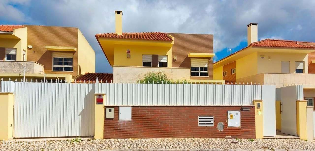 Moradia T5 em S. Domingos de Rana, Conceição da Abóboda. - Grande imagem: 3/27