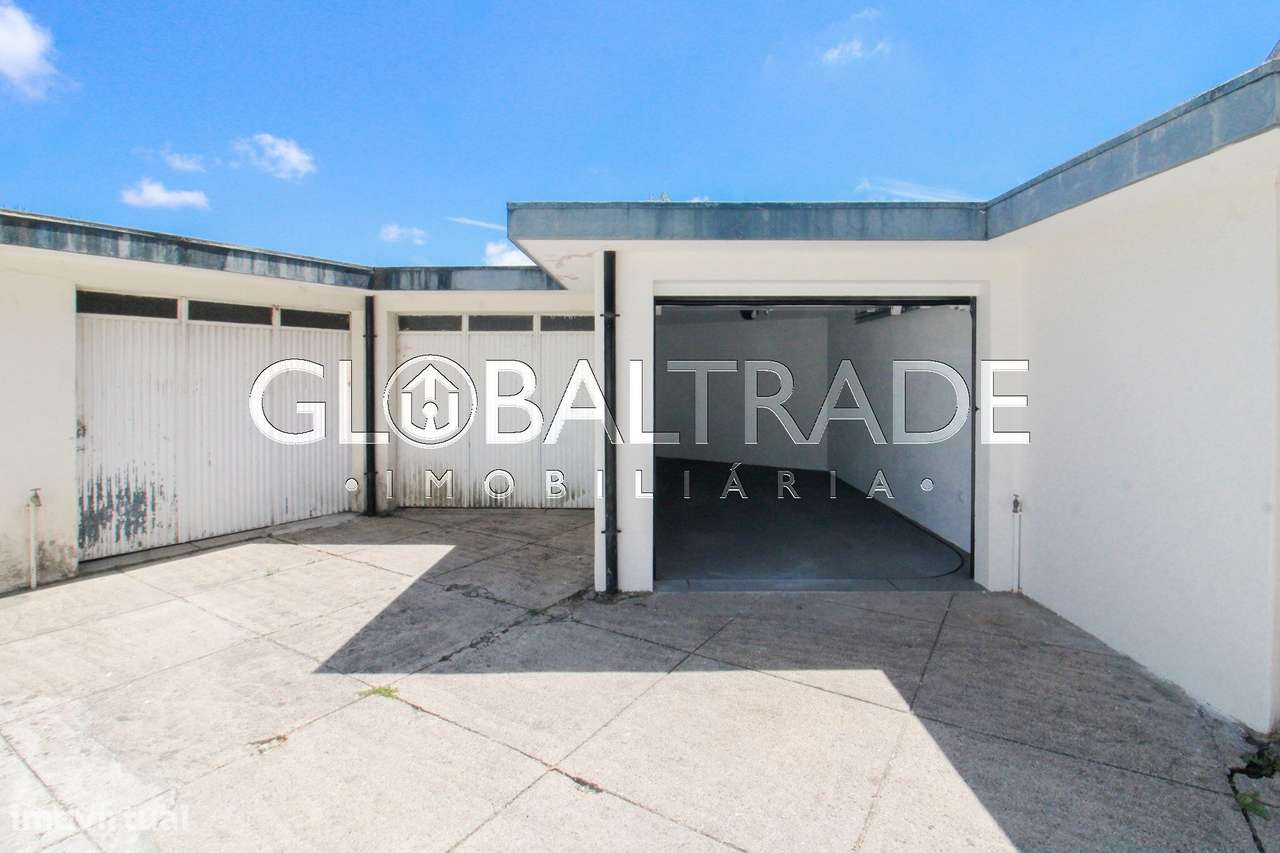 Apartamento T2 Renovado em Leça do Balio-40