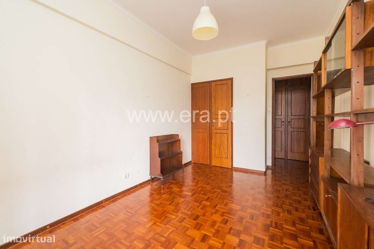 Apartamento T6 - Benfica-24
