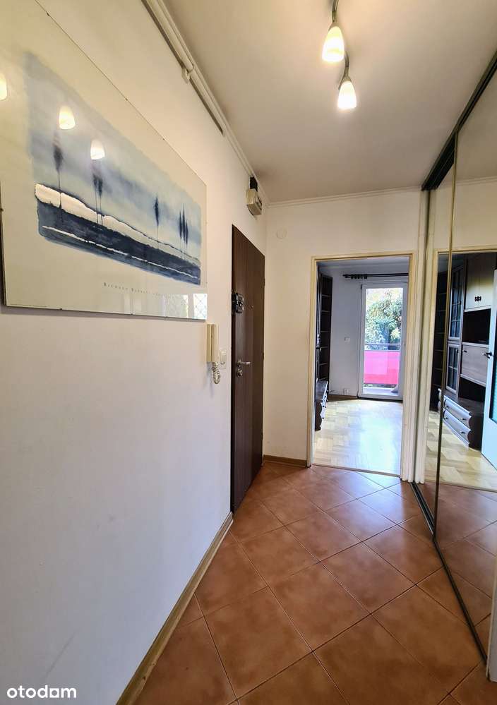 3-4 pokoje, blisko metra,  2 miejsca i duża komórka w cenie!-0