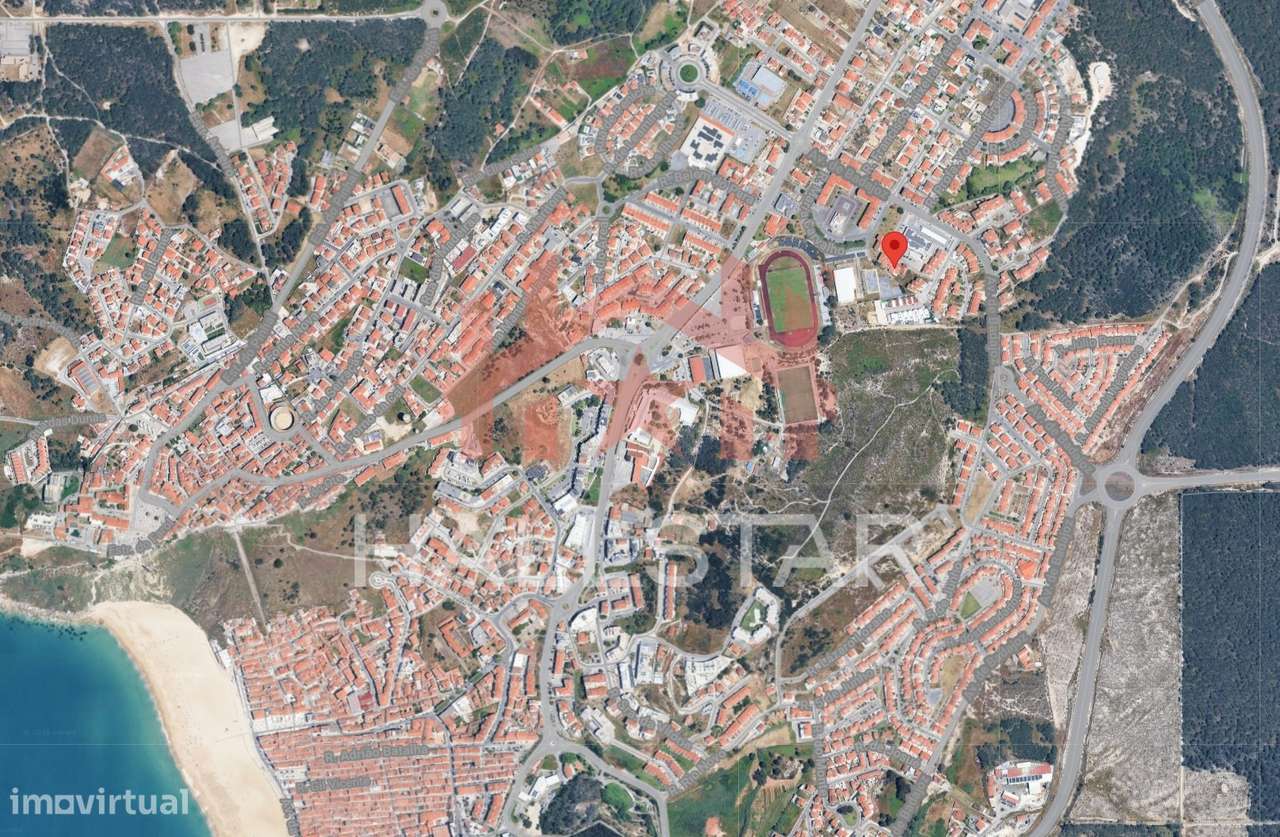 Apartamento T3 / Cozinha Equipada e Terraço / Nazaré-37