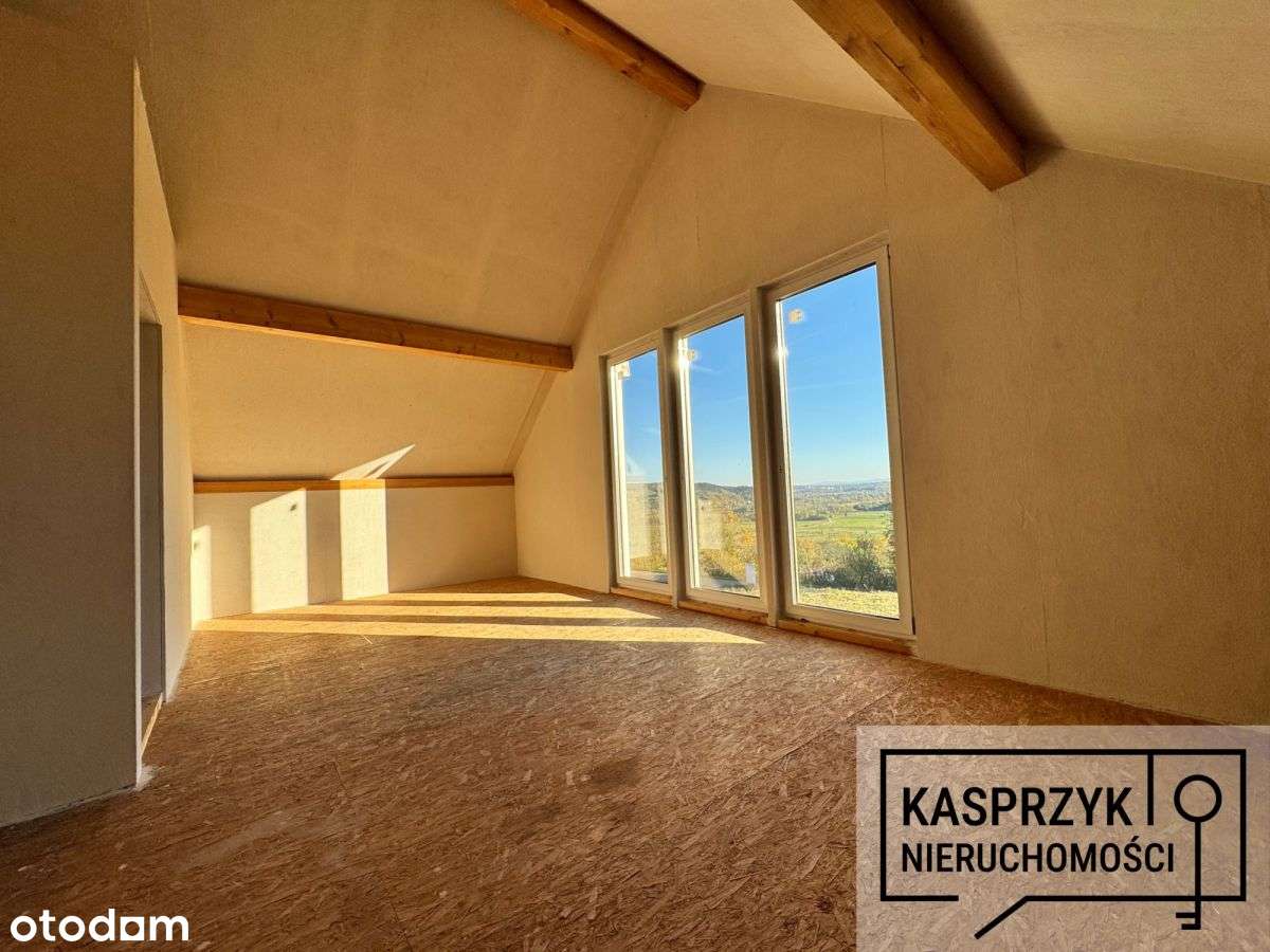 Duża działka z domem niskoenergetycznym.-5