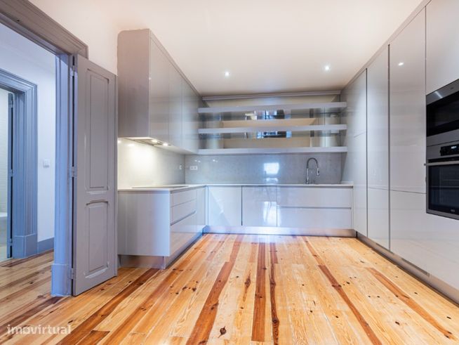Apartamento T3 totalmente remodelado em Alvalade - Lisboa-9