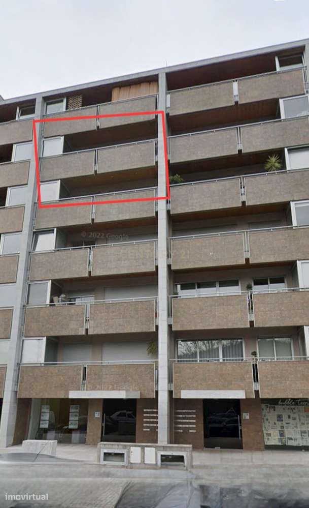 Apartamento T3, 5º andar na Costa, Guimarães, Rua Antero Henriques da-43