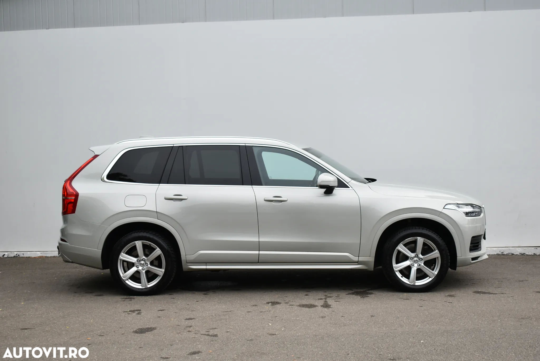 Volvo XC 90 T8 AWD Twin Engine Geartronic Momentum - 11