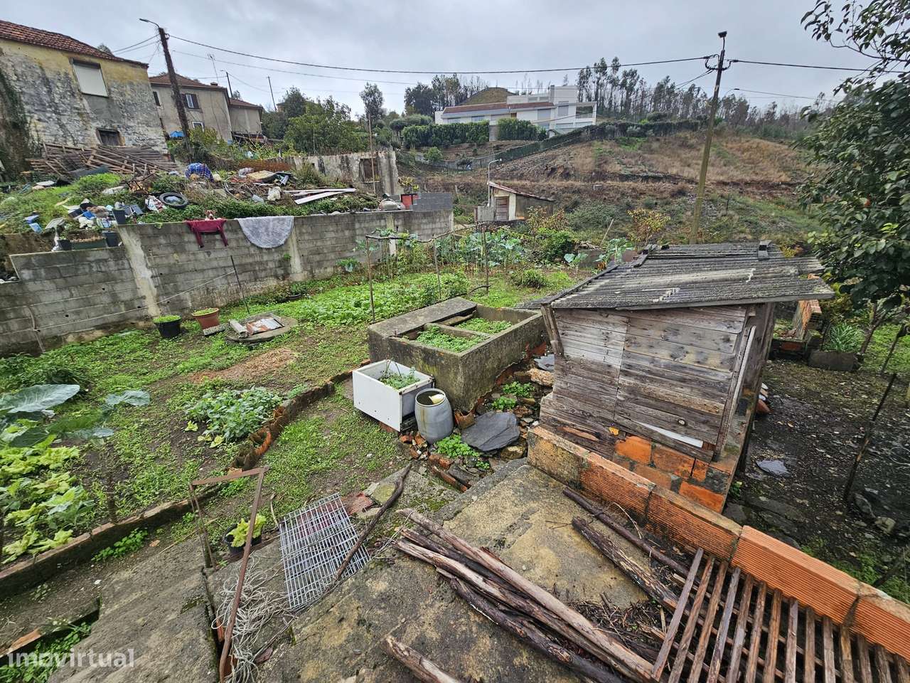 Moradia para venda na Foz do Sousa-4