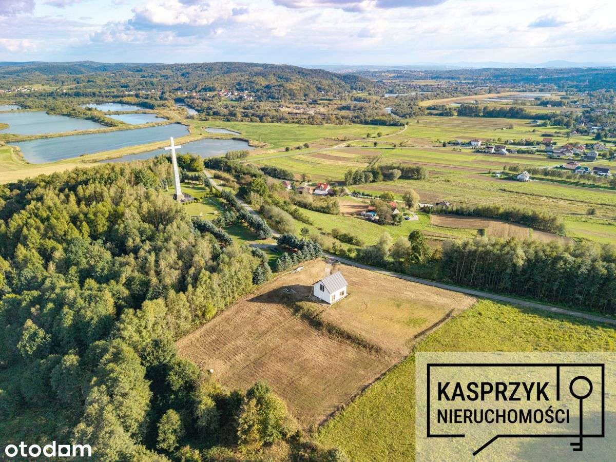 Duża działka z domem niskoenergetycznym.-13