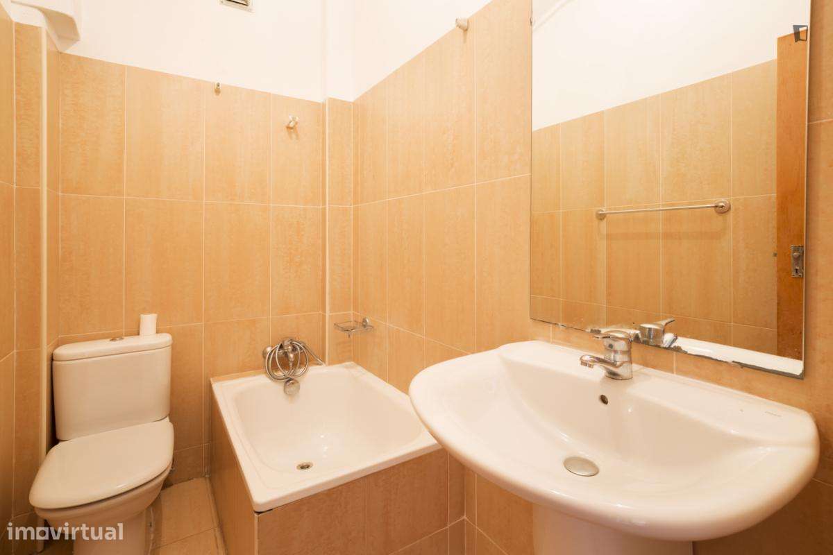 Quarto - localizado em Alcântara Lisbon - Grande imagem: 3/13