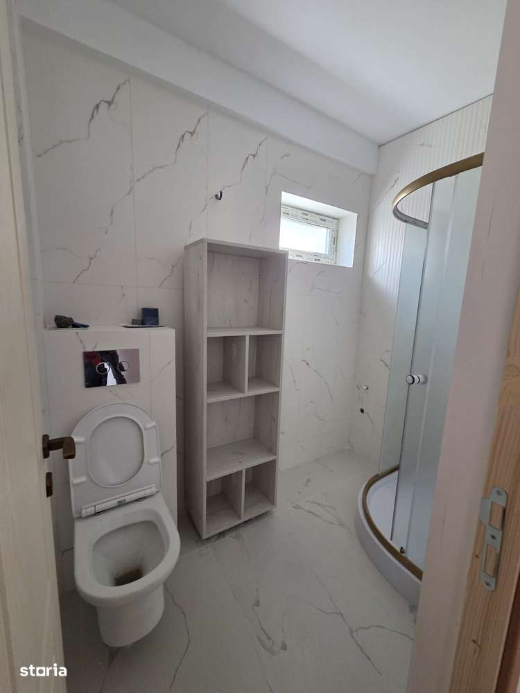 Apartament de vanzare 2 camere semidecomandat -  zona Bere - Pitesti-5