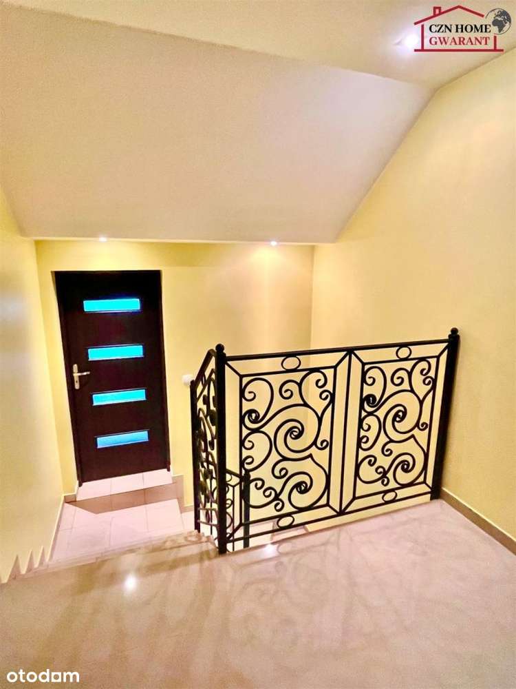 Piękny dom w uroczym zakątku Mrozów.-17