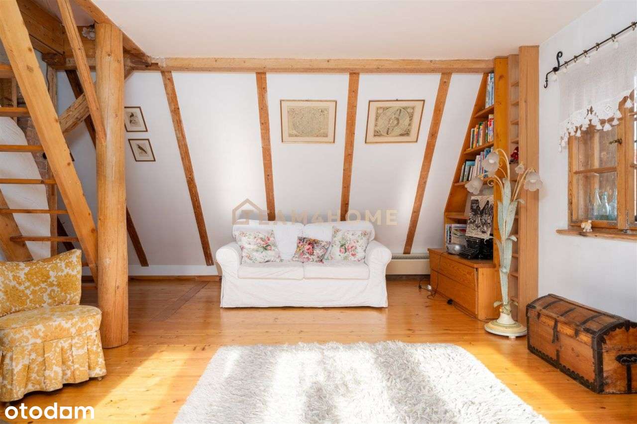 Dwupoziomowe mieszkanie z ogródkiem!Cudowny klimat-1