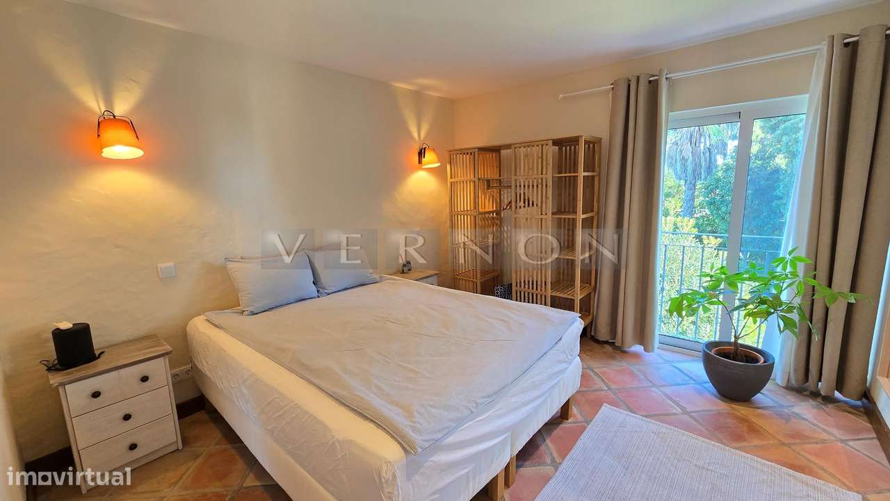 Algarve, Caramujeira,  para venda moradia V3 espaçosa renovada com vis-43