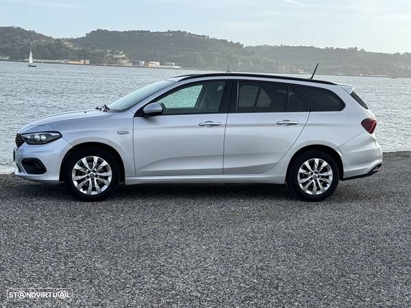 Fiat Tipo Station Wagon 1.3 M-Jet Lounge Tech J17 - 22