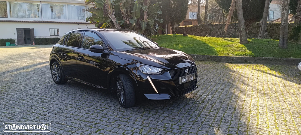 Peugeot e-208 Allure Pack - 3