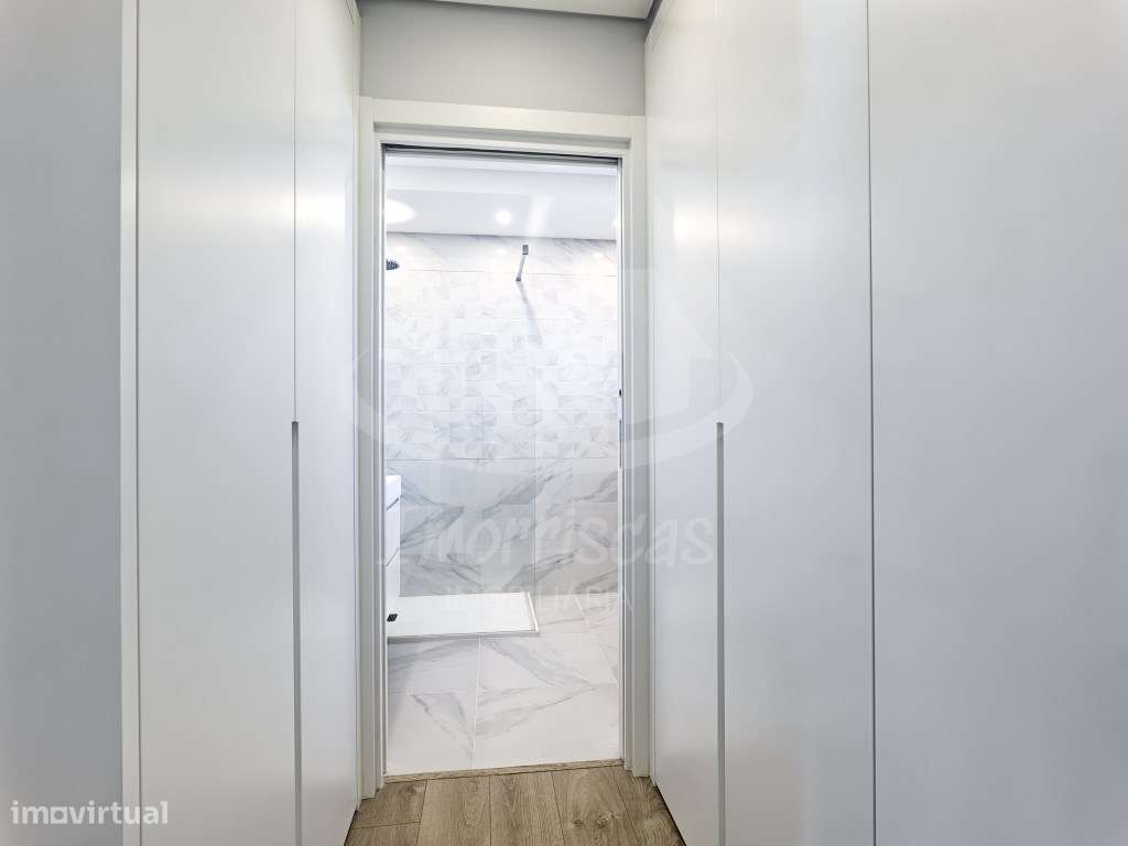 Moradia V4 Nova de Luxo com Rooftop e Vista Rio | Santa Iria de Azóia-53