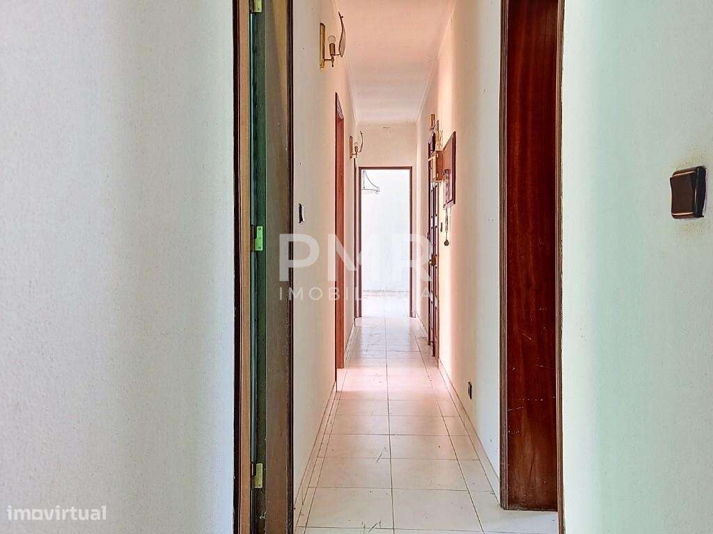 Apartamento T3 para remodelação-8