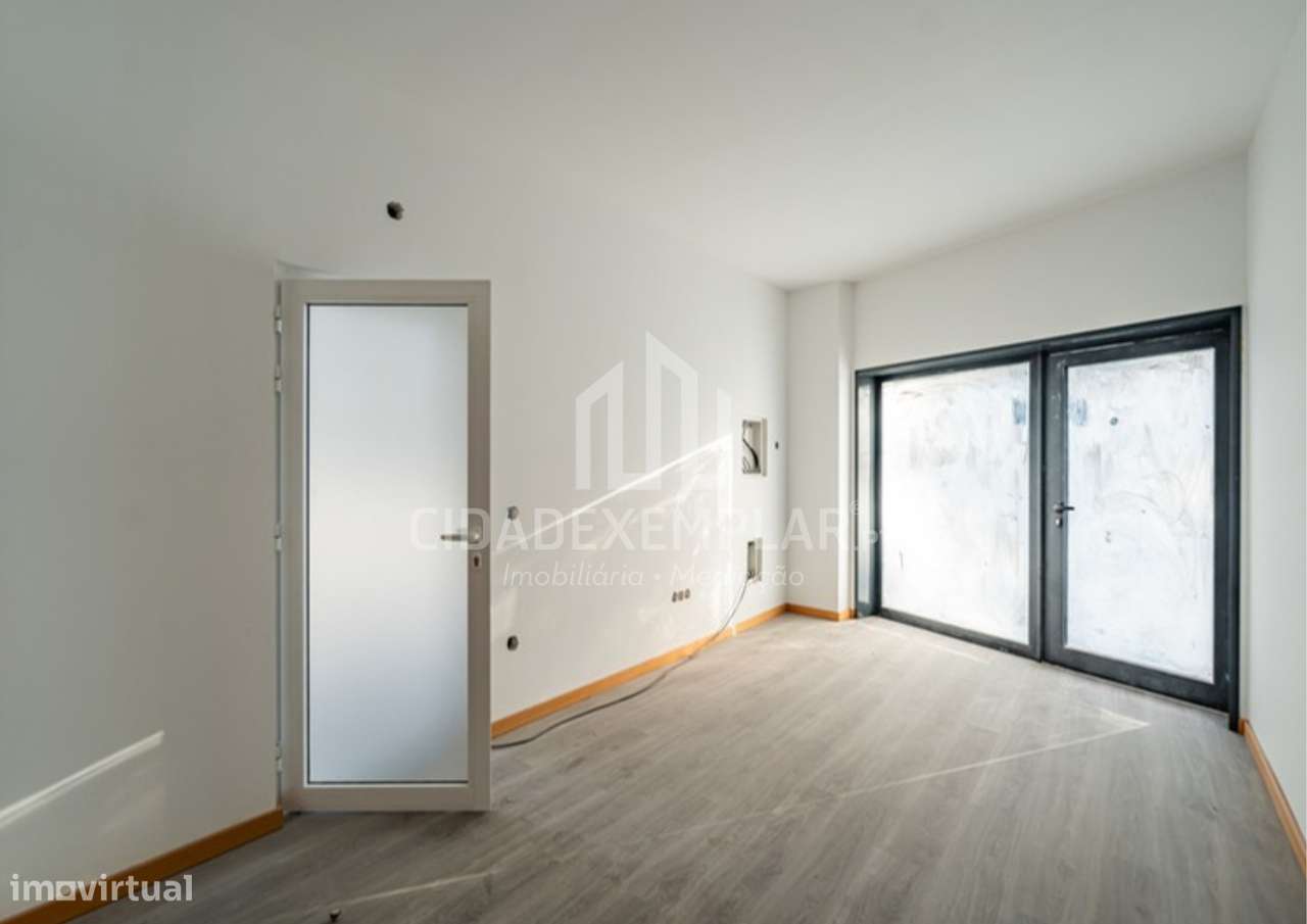 Versátil Pavilhão industrial em Macieira, Lousada-13